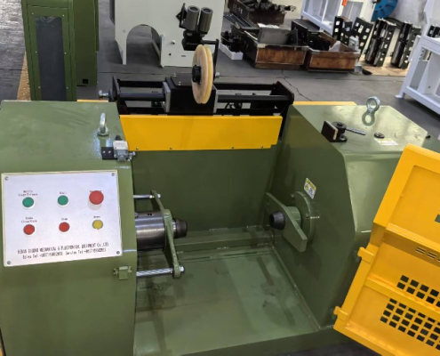 Picture of bobbin take-up machine-front